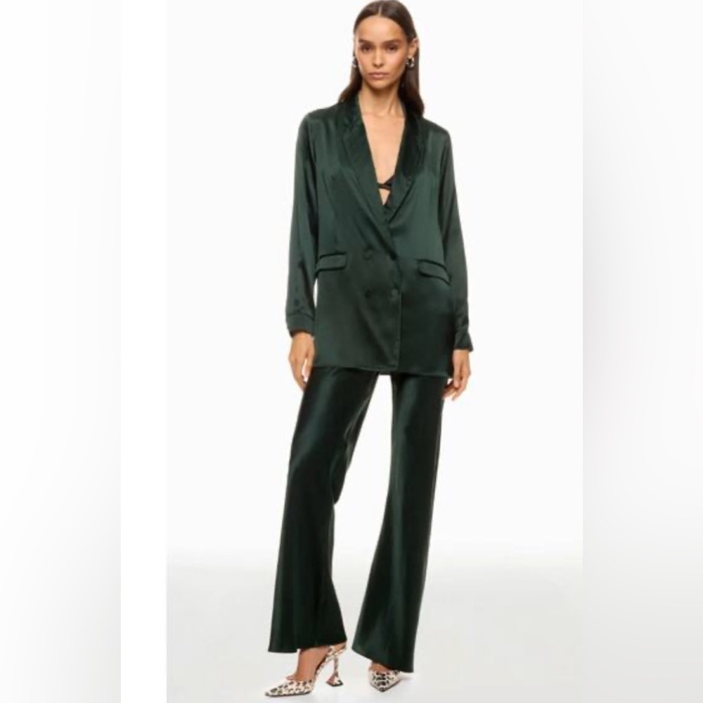 Silk Laundry Relaxed 100% Silk Blazer in Dark Green